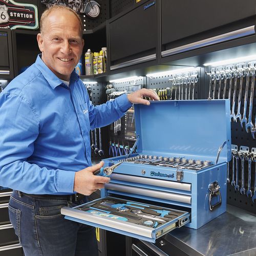 rintje zoekt tools in koffer 51101 blue 4 