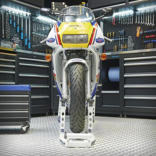 schoonmaken-motor-standaard-bok.jpg