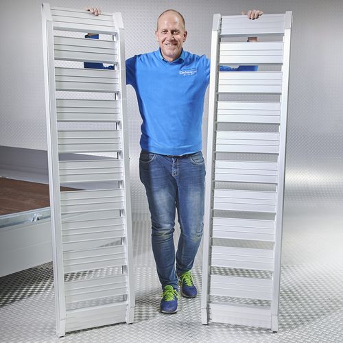twee-oprijplanken-zwaar-voertuig.jpg
