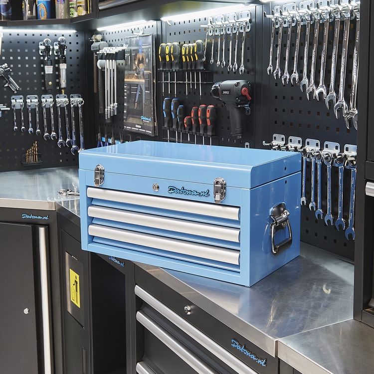 blauwe toolbox in werkplaats 51101 blue 2
