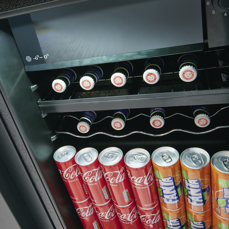 koelkast-in-werkplaats-voor-frisdrank-en-lagers.jpg